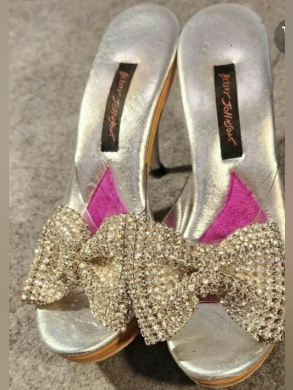 Betsey Johnson Silver Heels with Pink Insole NWOT Crystal/Rhinestone Bow 4" Heel